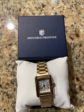 Montres Prestige Women's Gold-Tone Rectangular Bracelet Watch